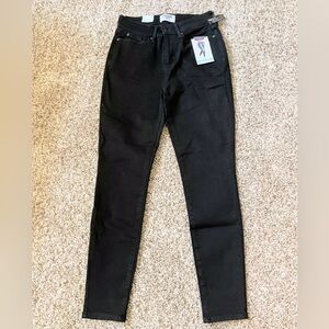 NWT Denizen from Levi's High Rise Skinny Jeans - Black